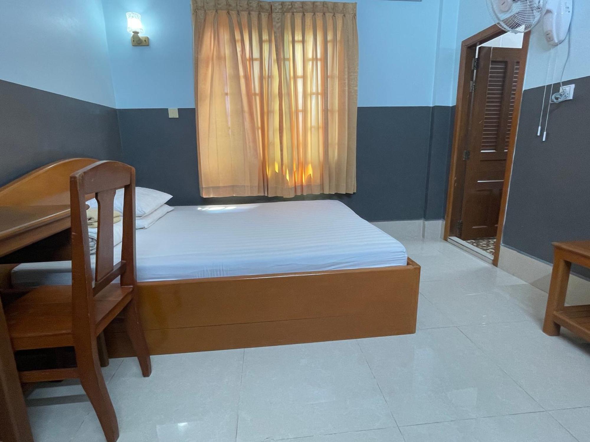 Apsara Guest House Kampot City Exterior foto